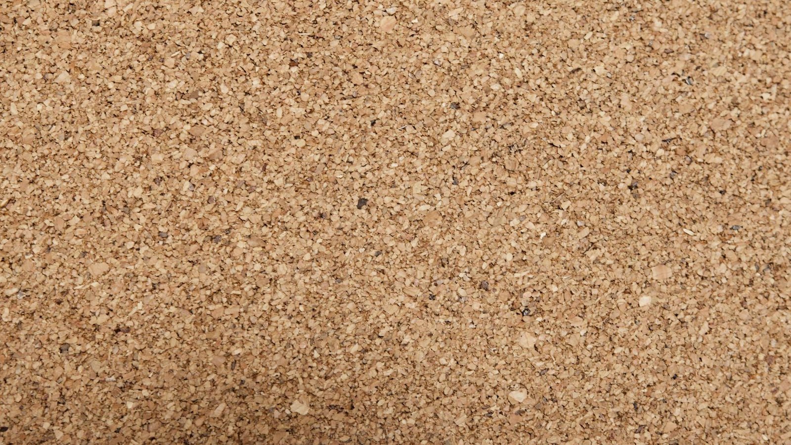 Para entender como o isolamento térmico ajuda a reduzir a conta de luz, é fundamental saber que ele cria uma barreira contra