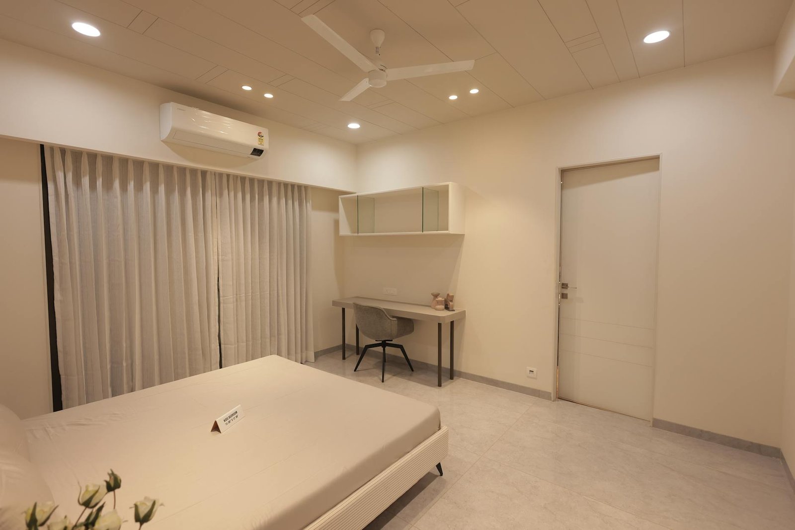 Para O que significa a função Desumidificar (Dry) no controle?, ela representa um modo operacional do ar-condicionado projeta