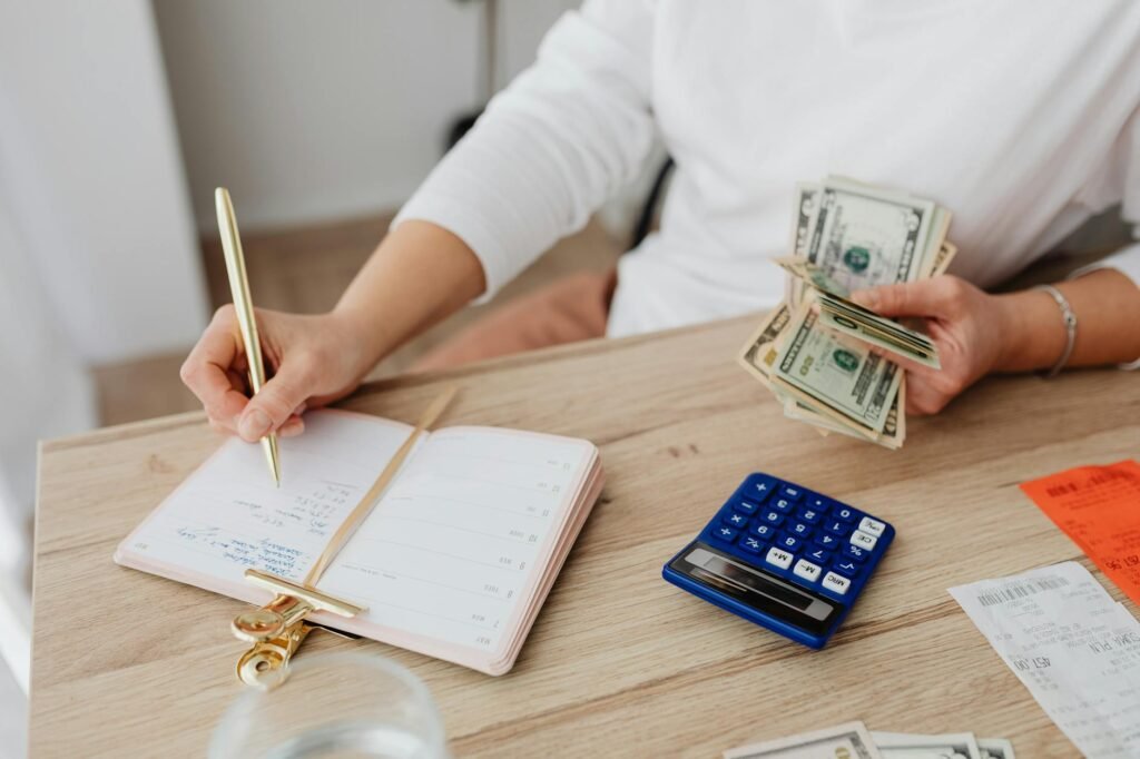 Como Fazer Orçamento Mensal Familiar Simples: Guia Completo para Sua Estabilidade Financeira — como fazer orçamento mensal fa