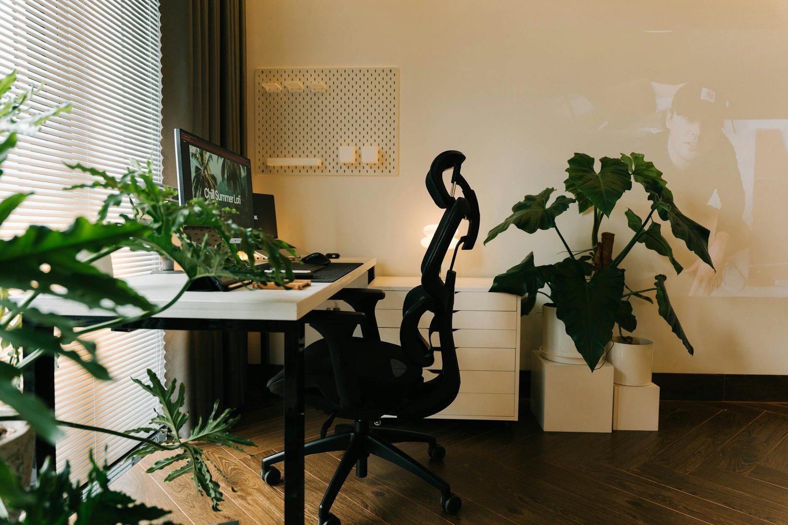Ergonomia no Home Office: O Guia Definitivo para Saúde e Produtividade em Casa — dicas de ergonomia para quem trabalha em cas