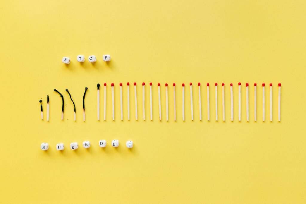 Síndrome de Burnout: O Guia Definitivo para Entender, Prevenir e Retomar o Controle — o que é síndrome de burnout e como evit